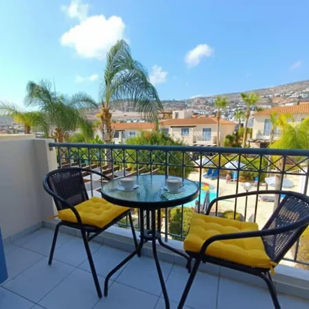 Summer Forever Townhouse Сasa de vacaciones Peyia